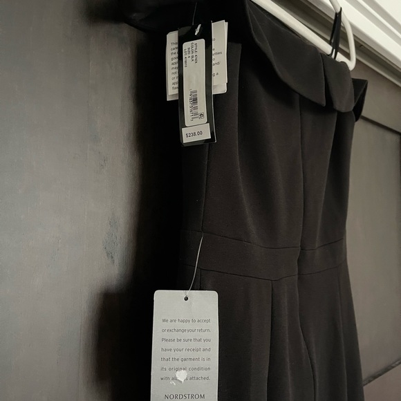 Xscape Gown Asymmetric Off the Shoulder Handkerchief Hem Dress in black Size 4 - Picture 4 of 5